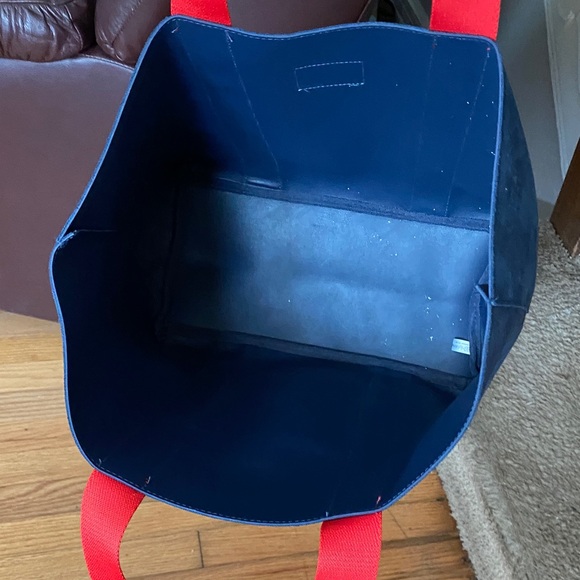 Brighton Navy Tote with Red Heart-Patterned Straps - Picture 5 of 5